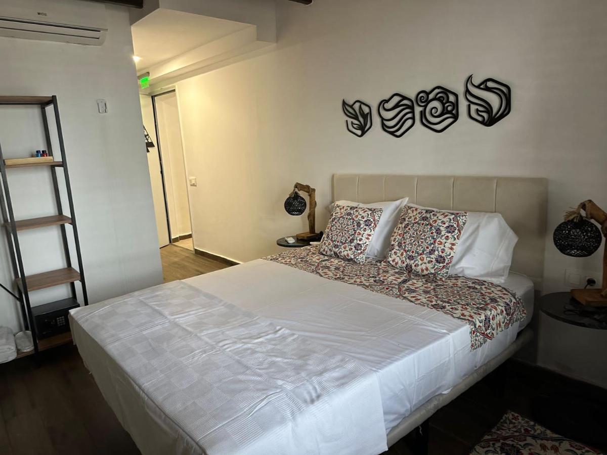Vilador Beach Hotel Masnou Exterior photo