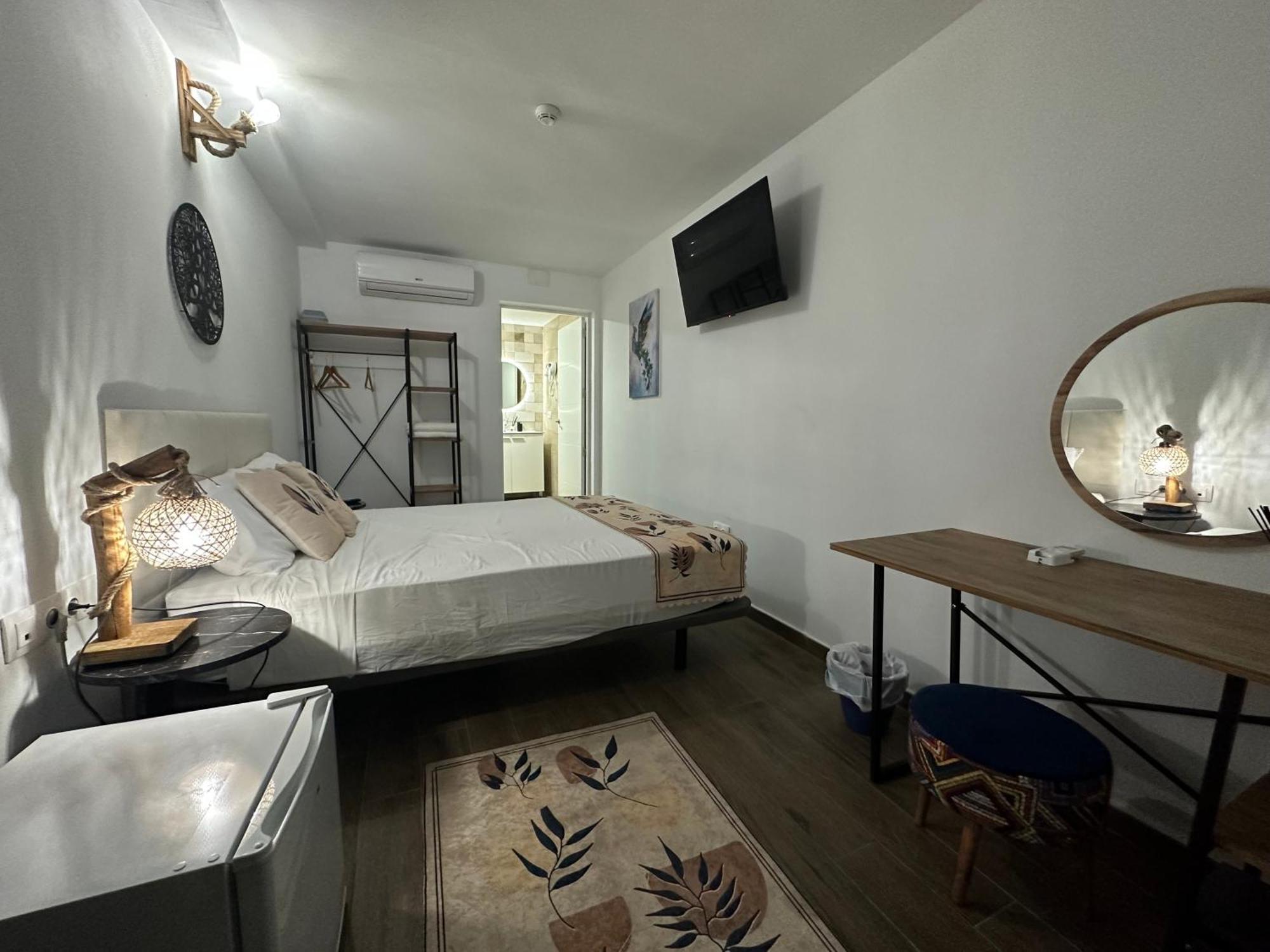 Vilador Beach Hotel Masnou Exterior photo